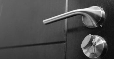 Jak zrobić drzwi pod skosem