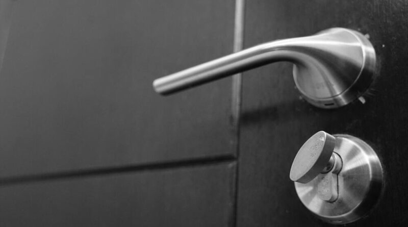 Jak zrobić drzwi pod skosem